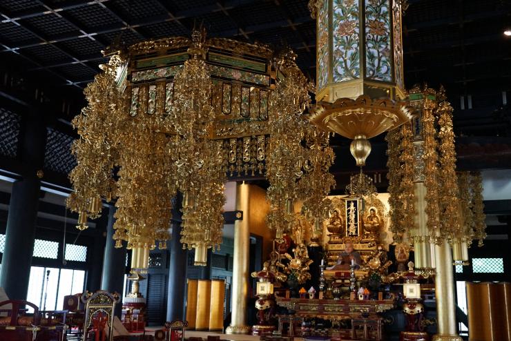 Altar in Kuonji at Minobu